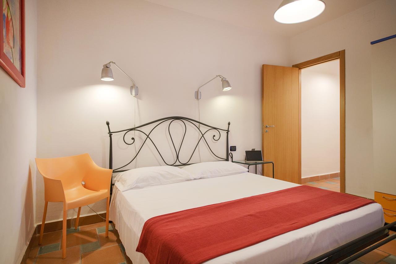 Gioia 37 Apartments Procida Bagian luar foto