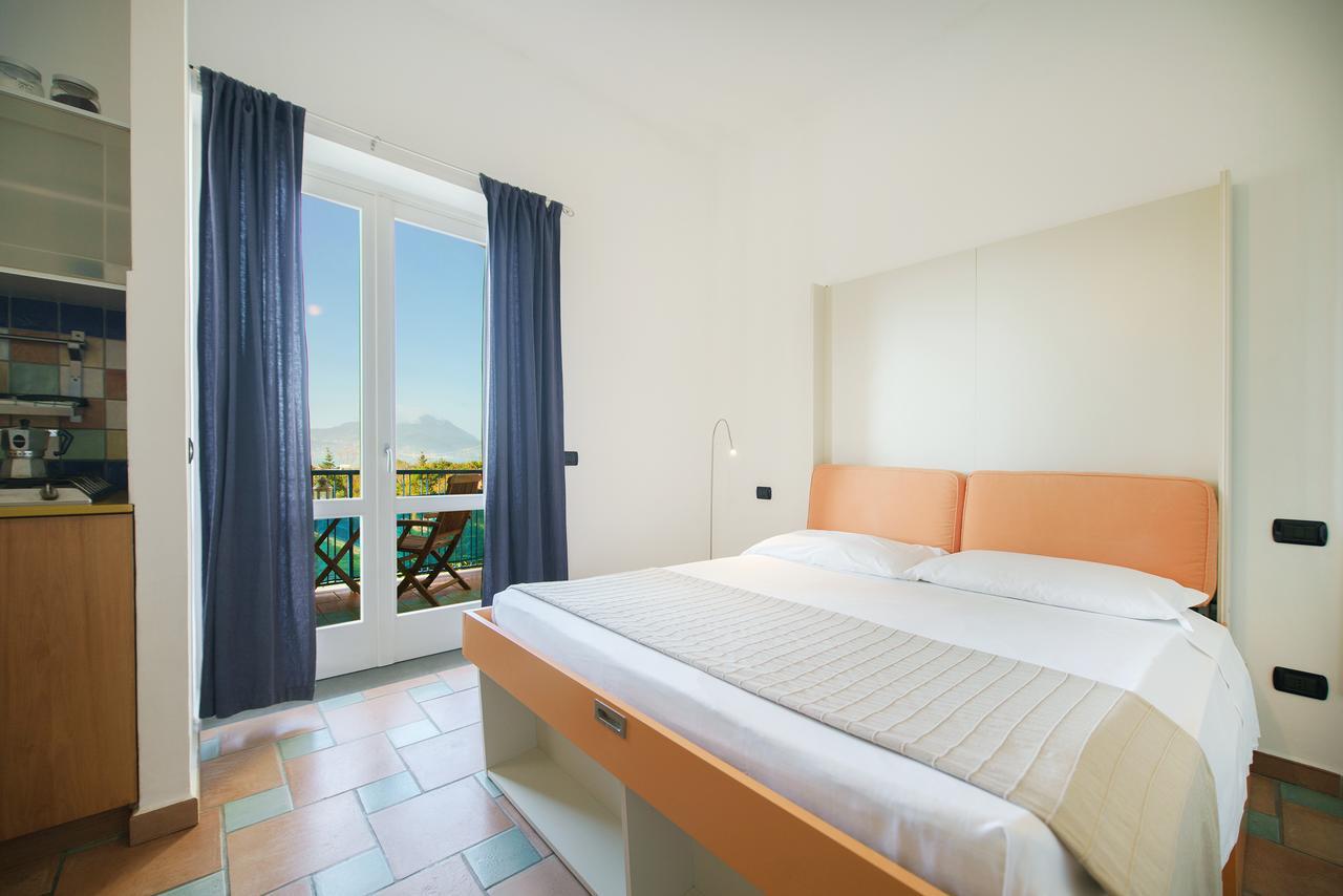 Gioia 37 Apartments Procida Bagian luar foto