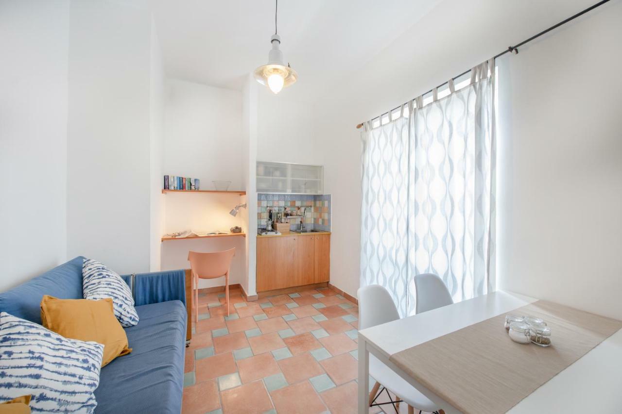 Gioia 37 Apartments Procida Bagian luar foto