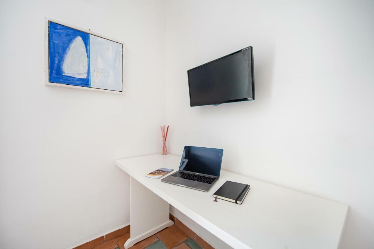 Gioia 37 Apartments Procida Bagian luar foto