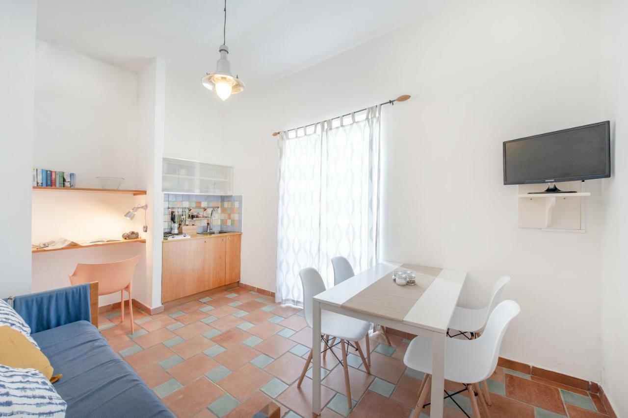 Gioia 37 Apartments Procida Bagian luar foto