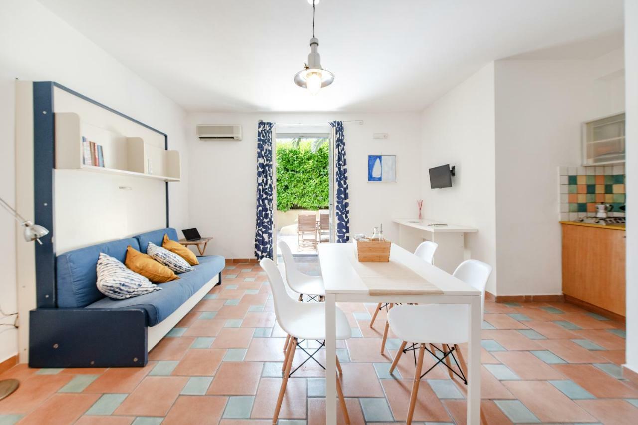 Gioia 37 Apartments Procida Bagian luar foto