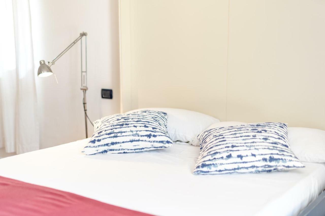 Gioia 37 Apartments Procida Bagian luar foto