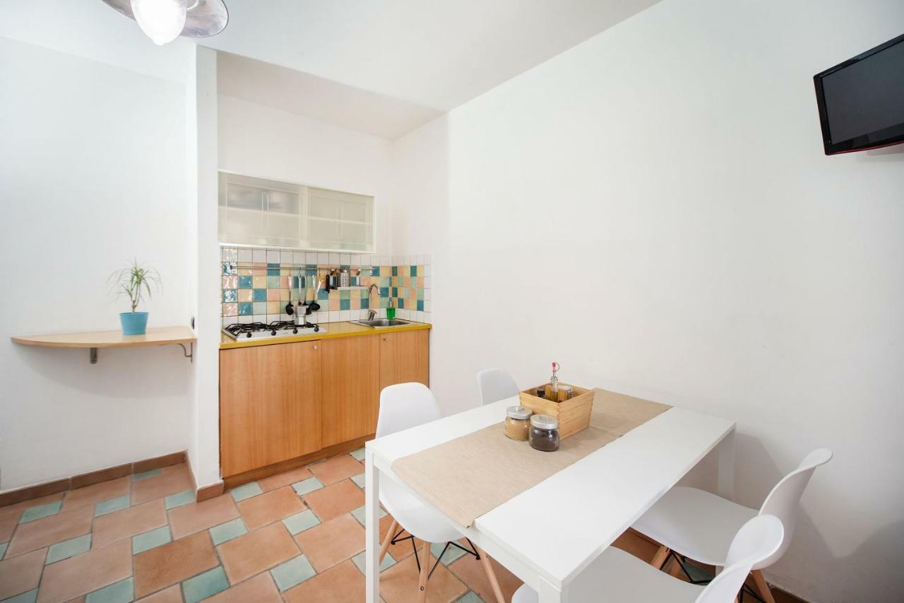 Gioia 37 Apartments Procida Bagian luar foto